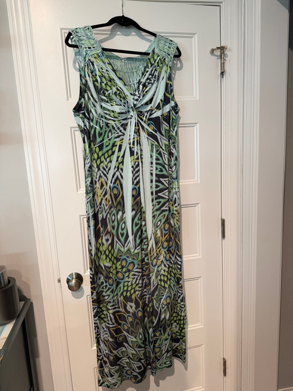 Sleeveless Green Patterned Maxi Dress